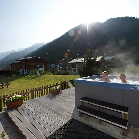 Huwi Chalet