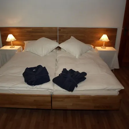 Huwi Alpesi faház *