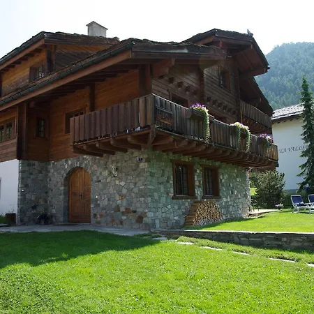 Huwi Chalet
